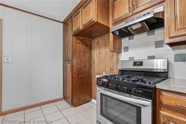 1302 Rena Road, Van Buren, AR 72956