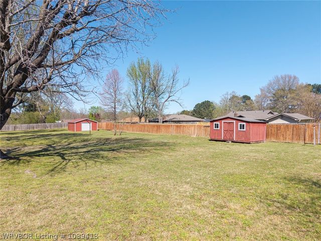 1302 Rena Road, Van Buren, AR 72956