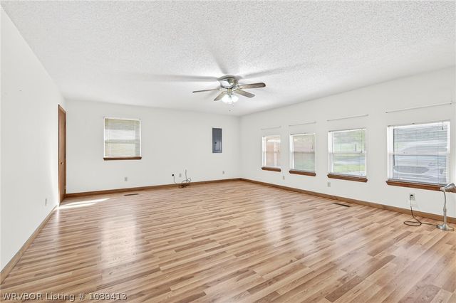 1302 Rena Road, Van Buren, AR 72956
