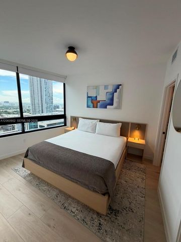 225 N Miami Ave 2904, Miami, FL 33128