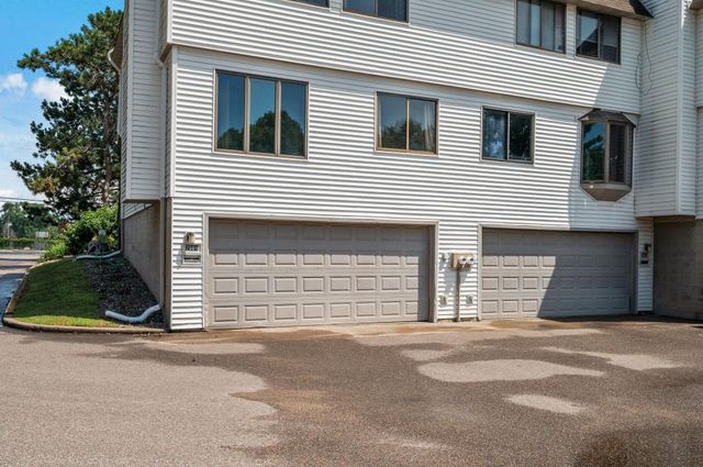 7501 62nd Court N, Brooklyn Park, MN 55428
