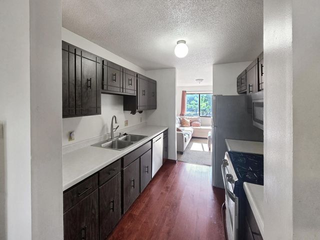 7501 62nd Court N, Brooklyn Park, MN 55428
