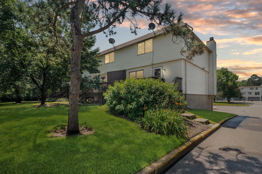 7501 62nd Court N, Brooklyn Park, MN 55428