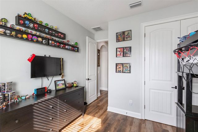 32923 DRAKE ESTATES WAY, Dade City, FL 33525