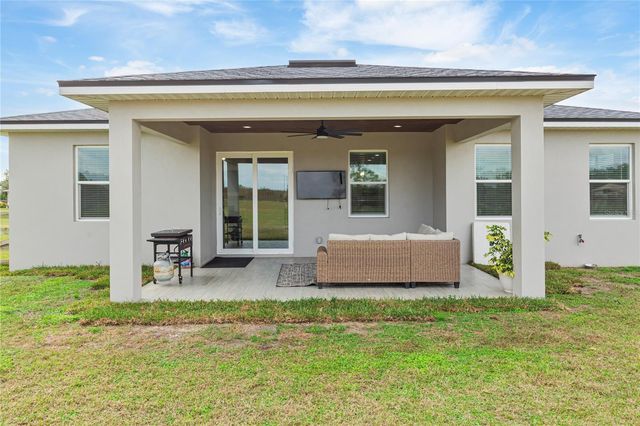 32923 DRAKE ESTATES WAY, Dade City, FL 33525