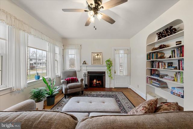 310 W MAIN STREET, Wardensville, WV 26851