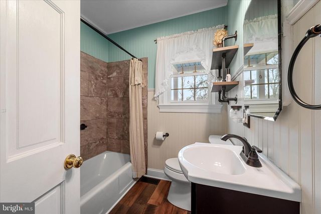 310 W MAIN STREET, Wardensville, WV 26851