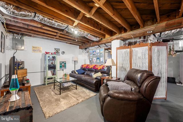 310 W MAIN STREET, Wardensville, WV 26851