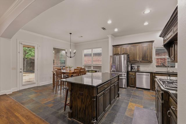 1366 Foster Street, Lantana, TX 76226