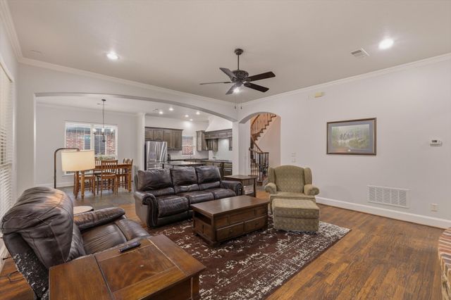 1366 Foster Street, Lantana, TX 76226