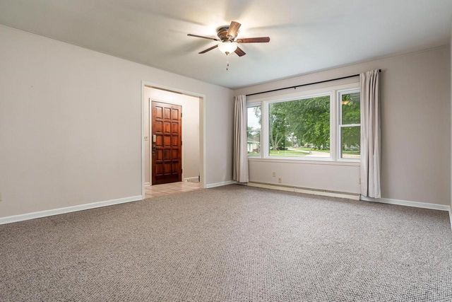 102 Bunn Drive, Rockton, IL 61072