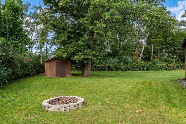 102 Bunn Drive, Rockton, IL 61072