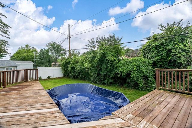 102 Bunn Drive, Rockton, IL 61072