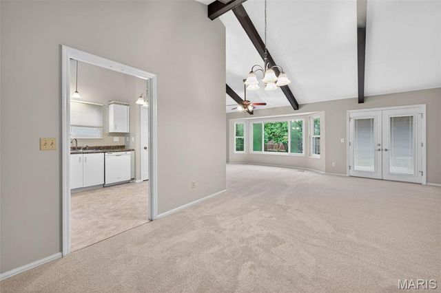 10 Barrington Drive, St Peters, MO 63376