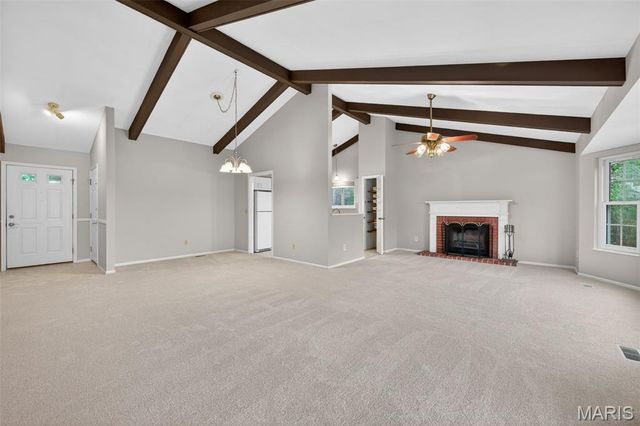 10 Barrington Drive, St Peters, MO 63376