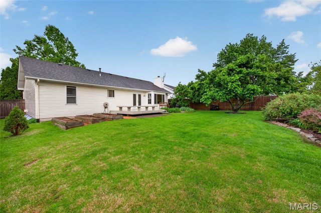 10 Barrington Drive, St Peters, MO 63376