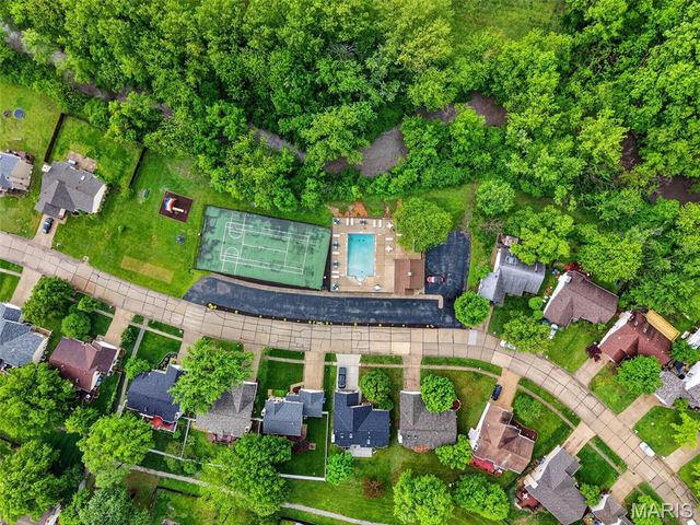 10 Barrington Drive, St Peters, MO 63376