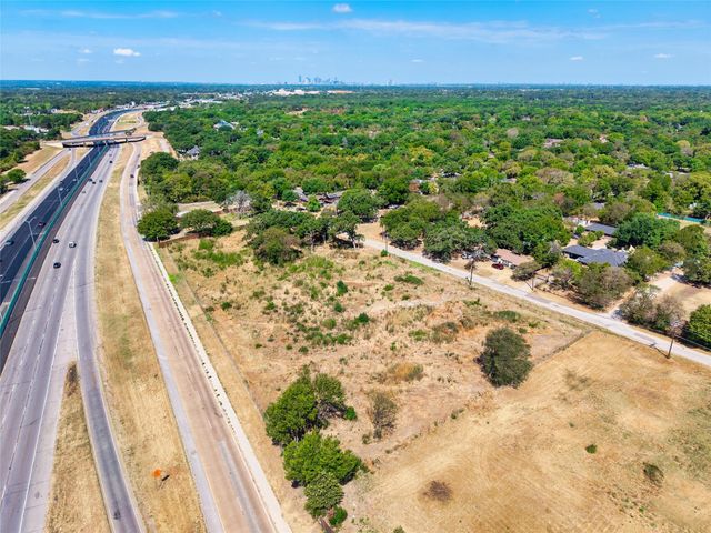9508 Silver Falls Boulevard, Dallas, TX 75217