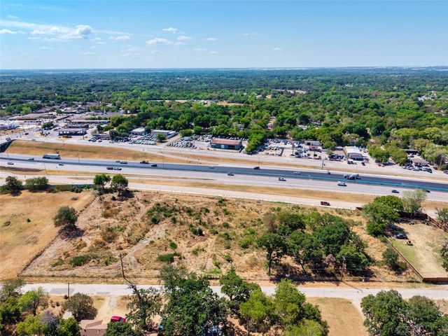 9508 Silver Falls Boulevard, Dallas, TX 75217