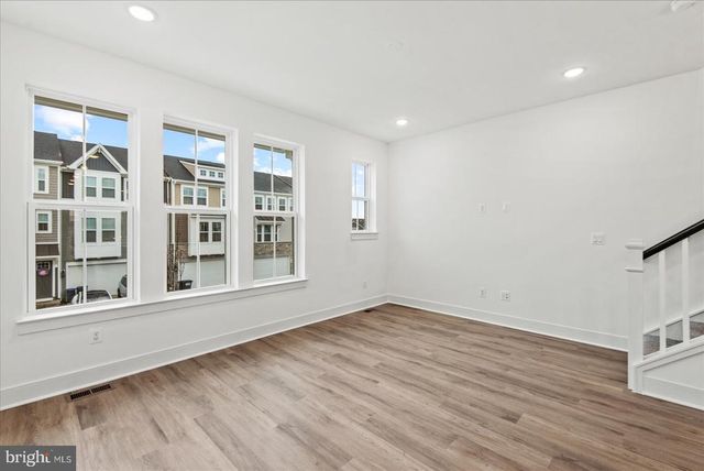 9407 PACIFIC ELM ST, Fredericksburg, VA 22407