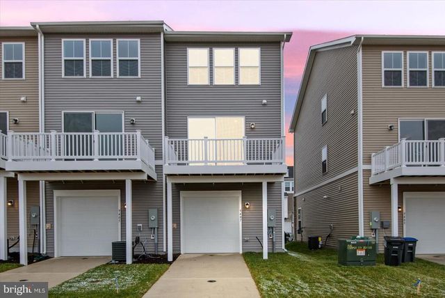 9407 PACIFIC ELM ST, Fredericksburg, VA 22407