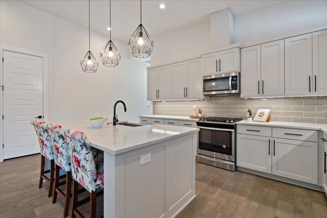 7009 Zachary DR, Austin, TX 78724