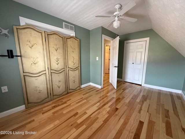 8201 Damascus Rd, Louisville, KY 40228