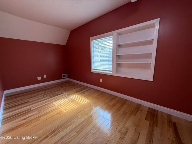 8201 Damascus Rd, Louisville, KY 40228