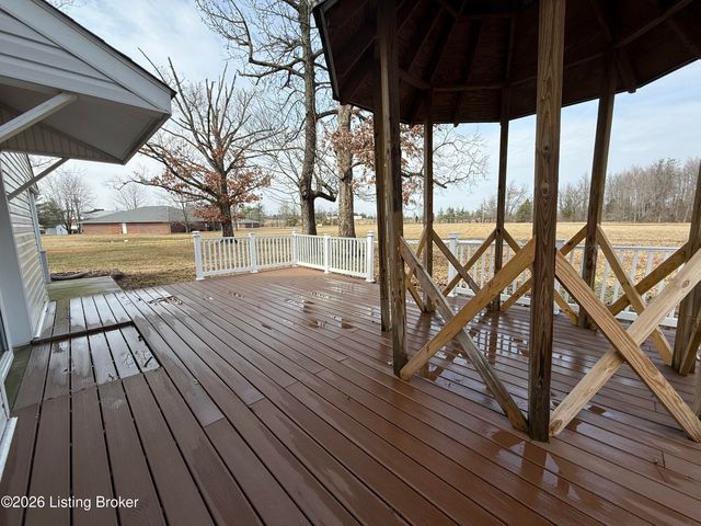 8201 Damascus Rd, Louisville, KY 40228