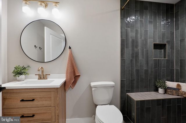 900 BUNNY LN, Harpers Ferry, WV 25425