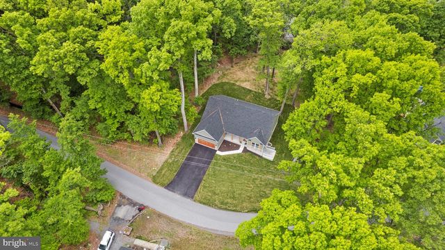 900 BUNNY LN, Harpers Ferry, WV 25425
