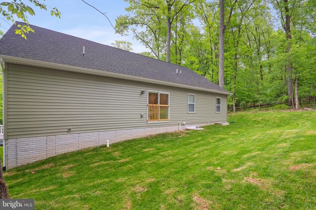 900 BUNNY LN, Harpers Ferry, WV 25425