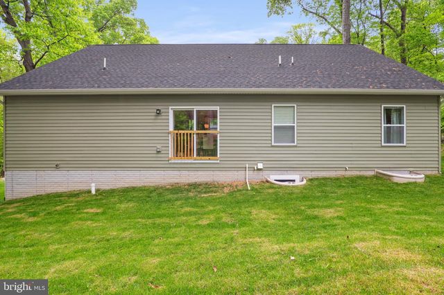 900 BUNNY LN, Harpers Ferry, WV 25425