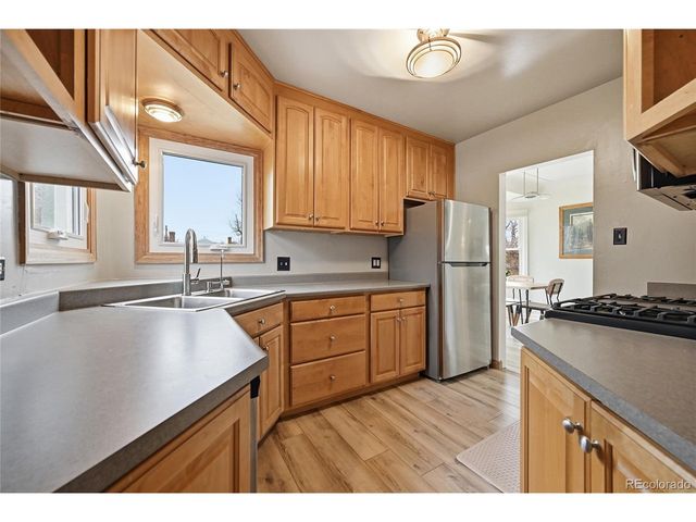 2010 S Saint Paul St, Denver, CO 80210