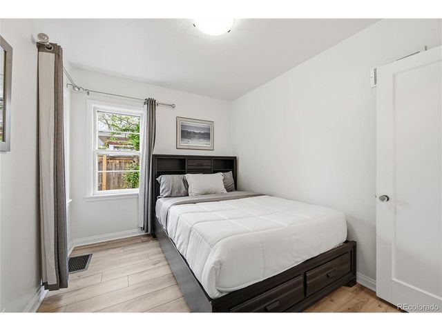 2010 S Saint Paul St, Denver, CO 80210