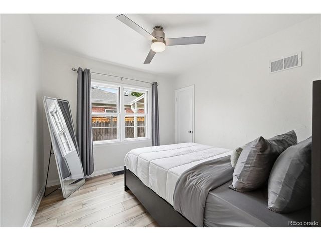 2010 S Saint Paul St, Denver, CO 80210