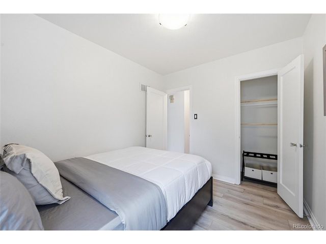 2010 S Saint Paul St, Denver, CO 80210