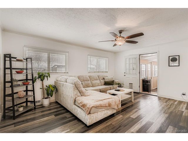 4860 E Kansas Dr, Denver, CO 80246