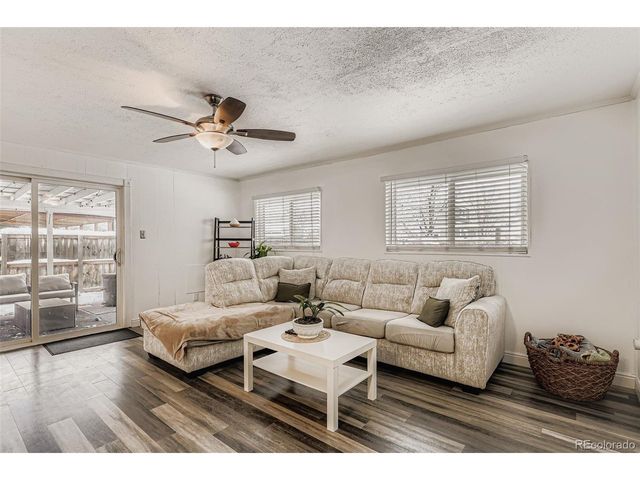 4860 E Kansas Dr, Denver, CO 80246