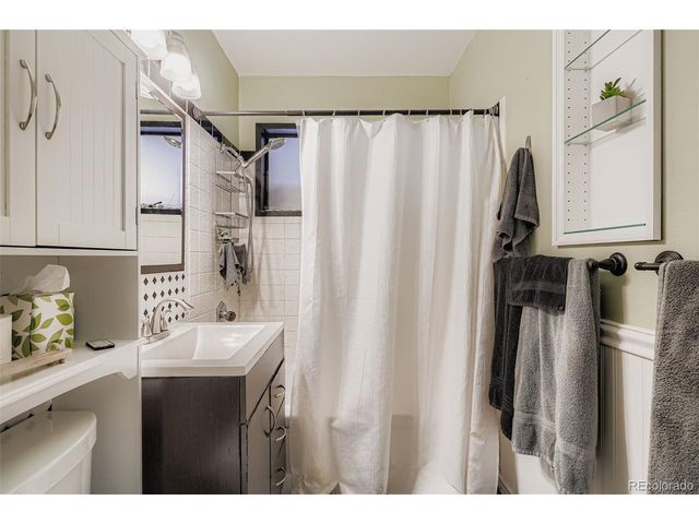 4860 E Kansas Dr, Denver, CO 80246