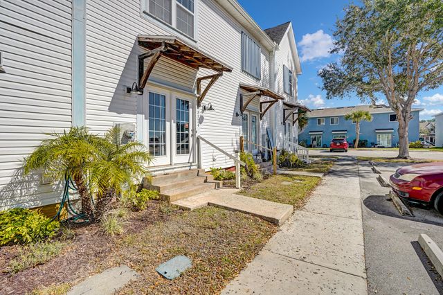 3324 Monterey Square Lane 102, Fort Pierce, FL 34982