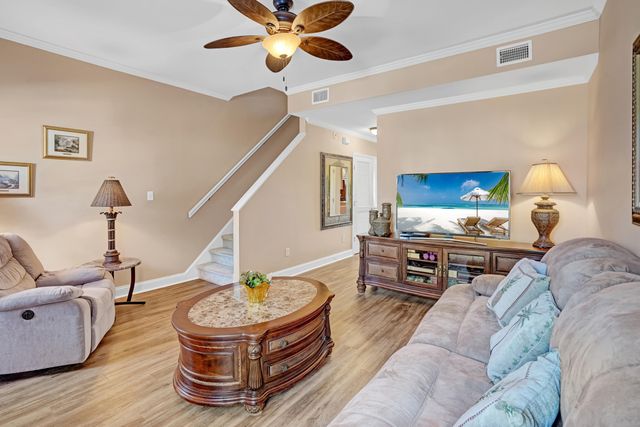 3324 Monterey Square Lane 102, Fort Pierce, FL 34982