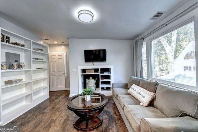 1179 Francis Street NW, Atlanta, GA 30318