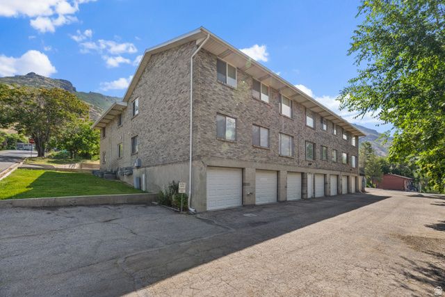 2048 S NEVADA AVE, Provo, UT 84606