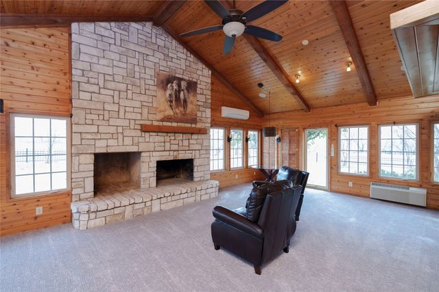 364 Parker Road A, Van Alstyne, TX 75495