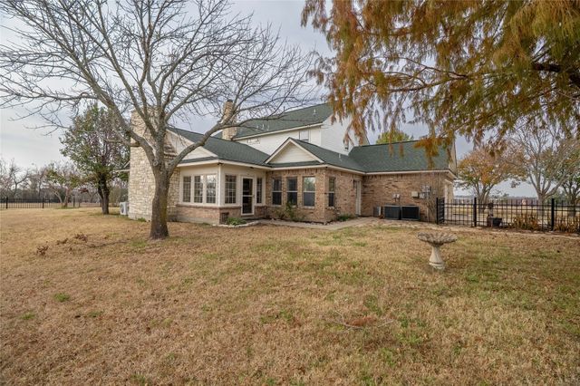 364 Parker Road A, Van Alstyne, TX 75495