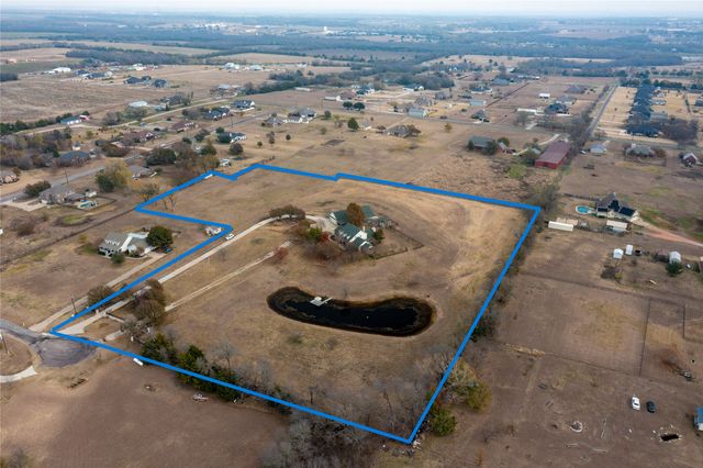 364 Parker Road A, Van Alstyne, TX 75495