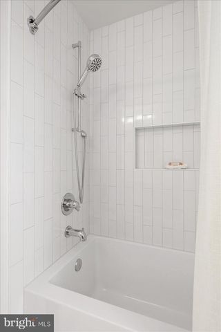 911 N IRVING ST, Arlington, VA 22201