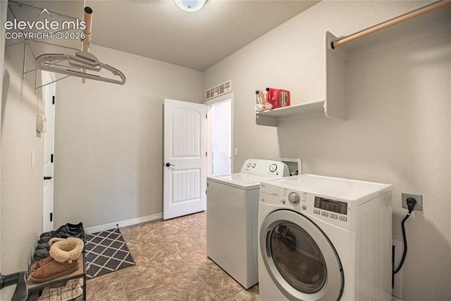 8165 Foxtail Pine Place, Colorado Springs, CO 80927