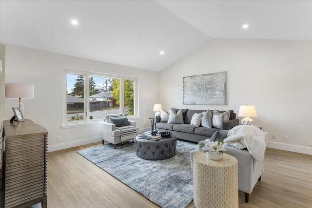 18840 18840 Cameo Ct, Castro Valley, CA 94546